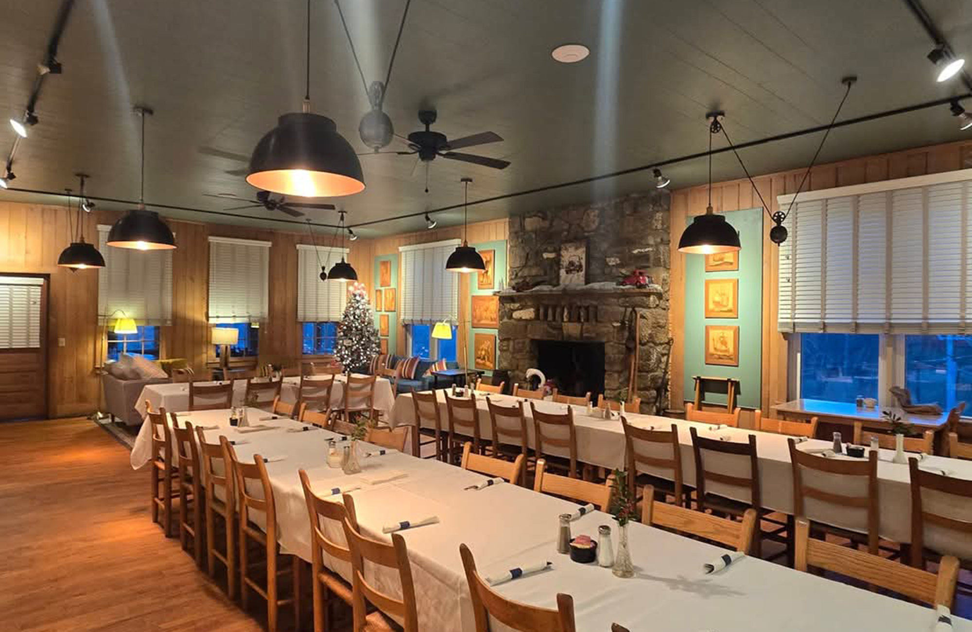 Blue Ridge Mountain Wedding Venue - Graves Mountain farm & Lodges