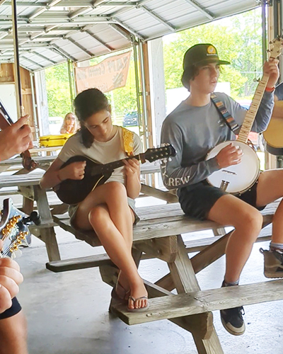 Bluegrass Youth Masterclass Week with Performance and Jams at Graves Mountain Farm & Lodges