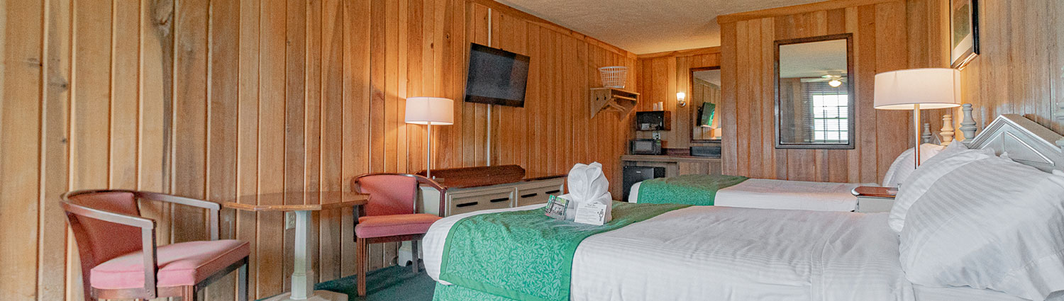 Graves Mountain Farm & Lodges - Lodge Room